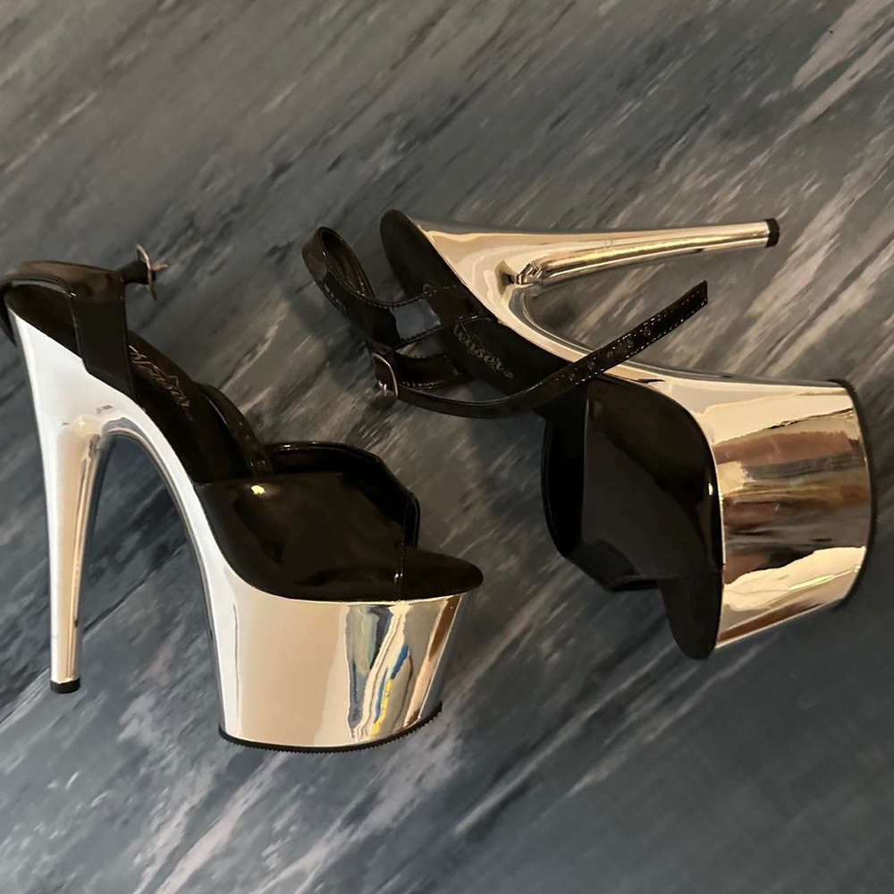 Pleasers lightweight pole shoes